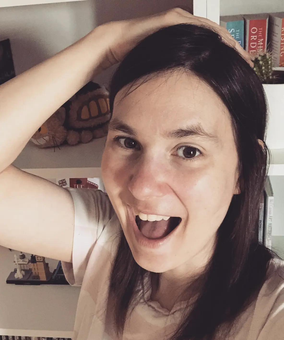 selfie of estelle van de velde, who's smiling and excited